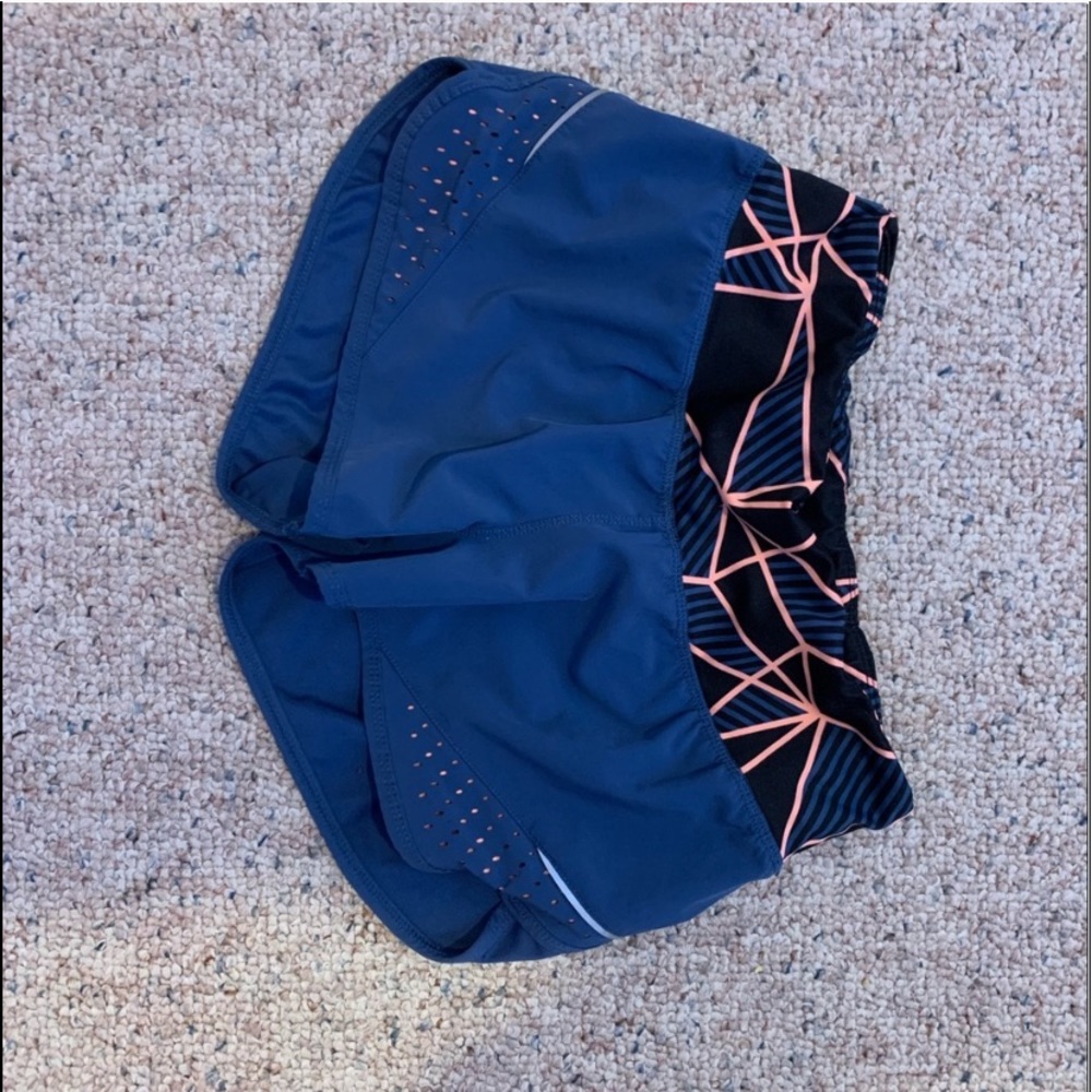 navy champion shorts sz XS (fits like a 4 in lulu)
